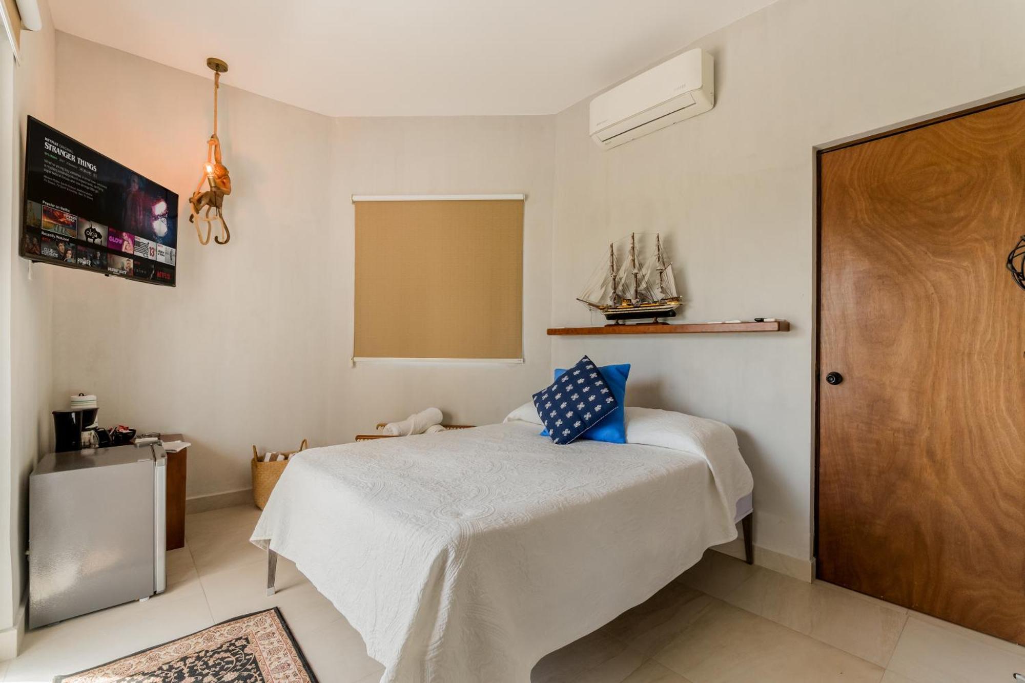 *Casa Aluxes- Guesthouse* แคนคูน ภายนอก รูปภาพ